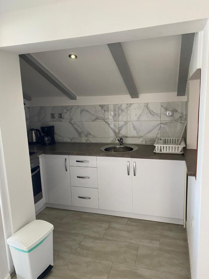 Apartments Nautica Barbat na Rabu المظهر الخارجي الصورة