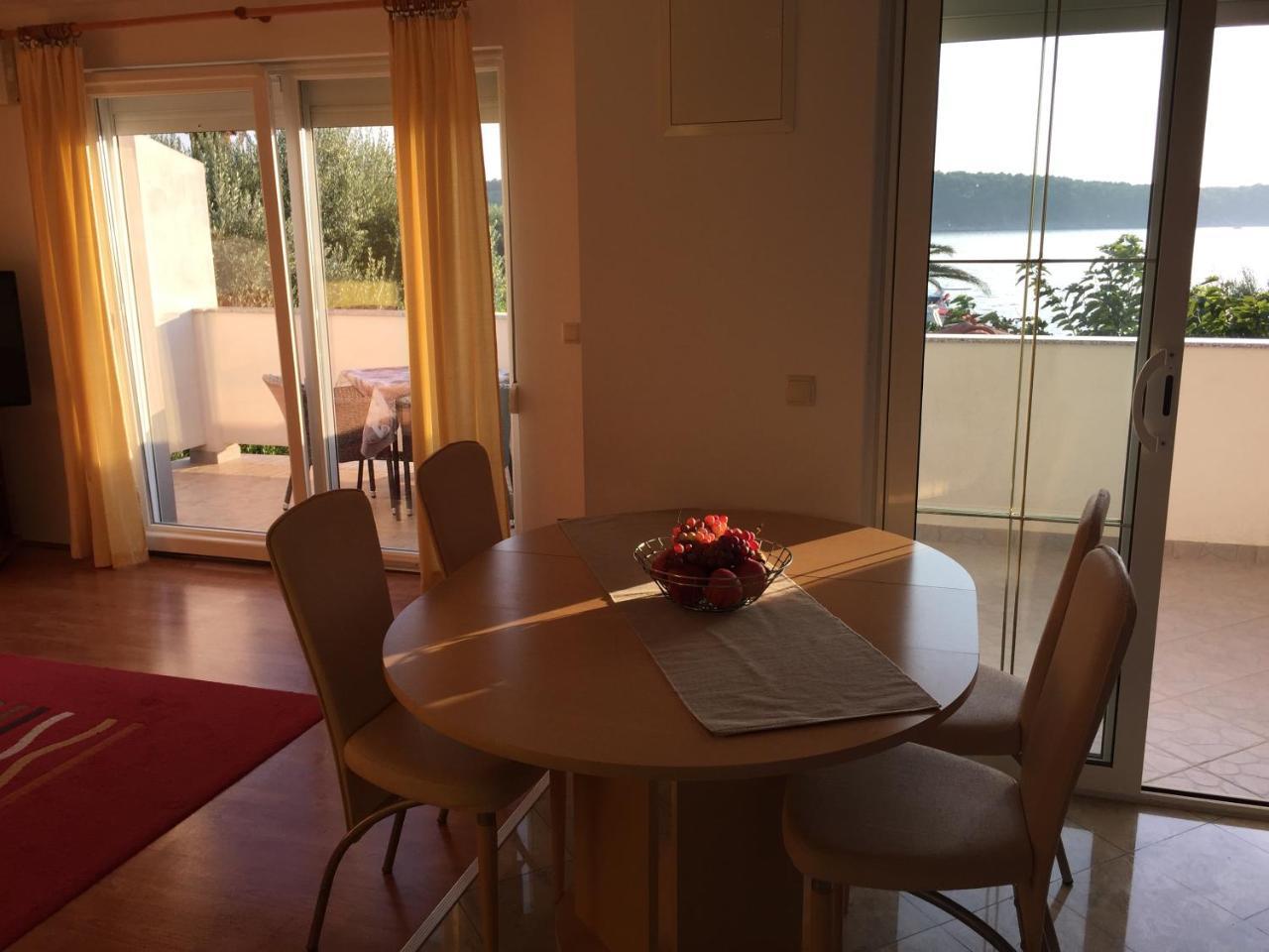 Apartments Nautica Barbat na Rabu المظهر الخارجي الصورة