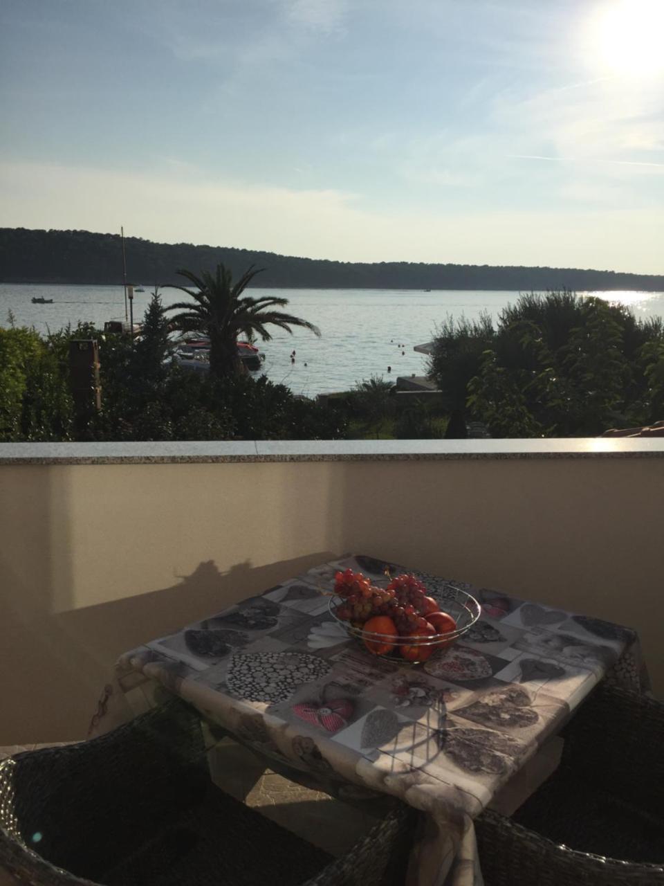 Apartments Nautica Barbat na Rabu المظهر الخارجي الصورة