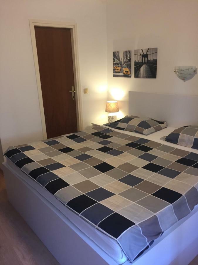 Apartments Nautica Barbat na Rabu المظهر الخارجي الصورة